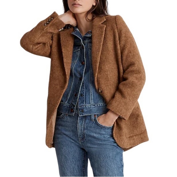 Madewell Jackets & Blazers - MADEWELL The Larsen Blazer in Bouclé Toffee Melange MA308